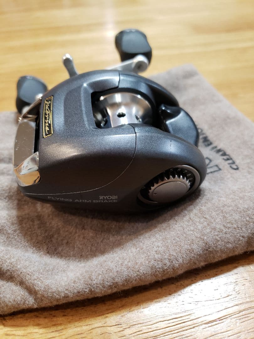 美品　RYOBI イクシオーネF300RF