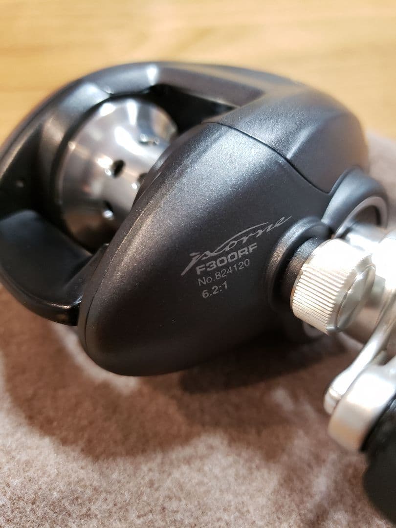 美品　RYOBI イクシオーネF300RF