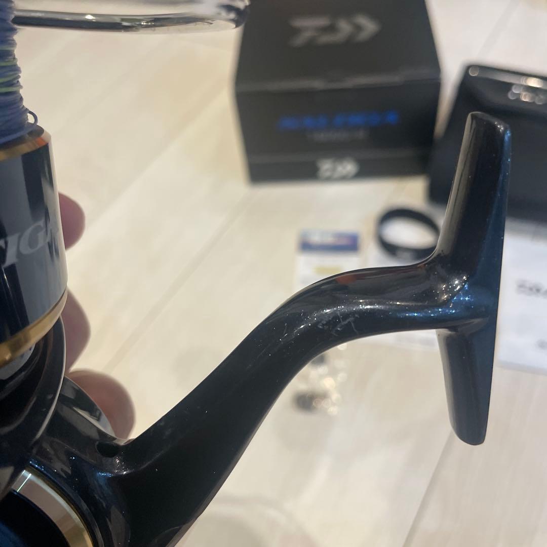 DAIWA SALTIGA 18000-H スピニングリール