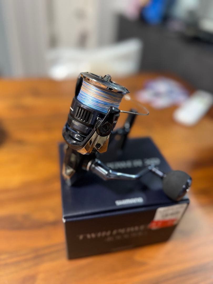 シマノ　25ツインパワーXD4000hg
