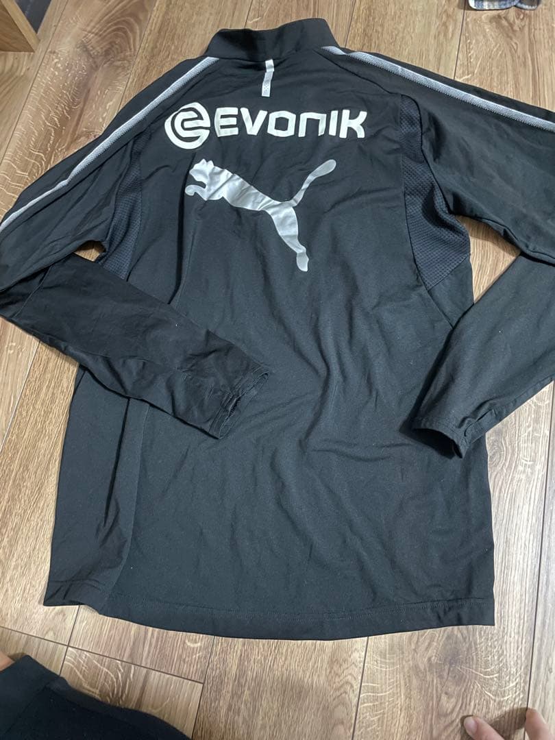 最終値下げPuma Borussia Dortmund トレーニングウェア 黒