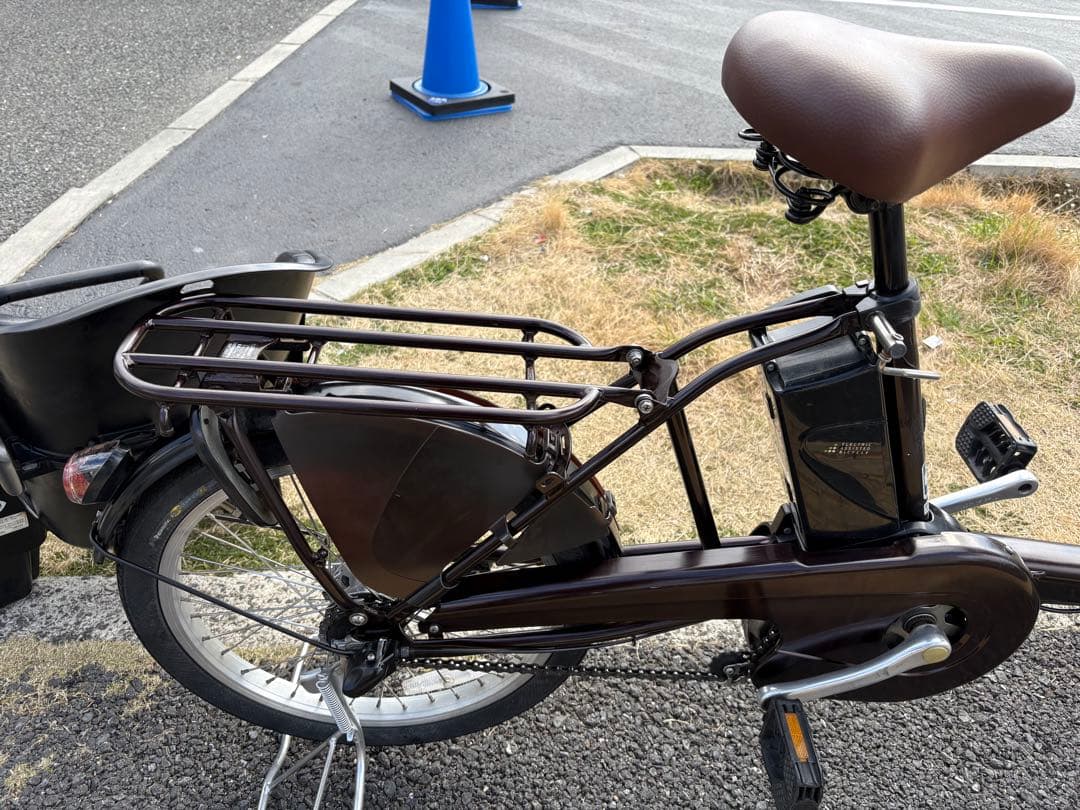 中古20㌅Panasonic電動アシスト自転車　8.9Ah3点灯　大阪　099