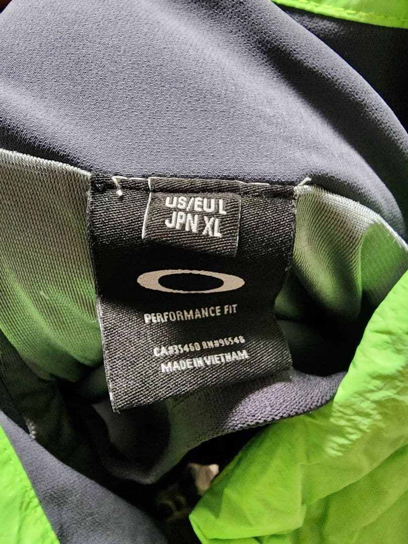 Oakley グリーン/グレー ジップアップゴルフベスト