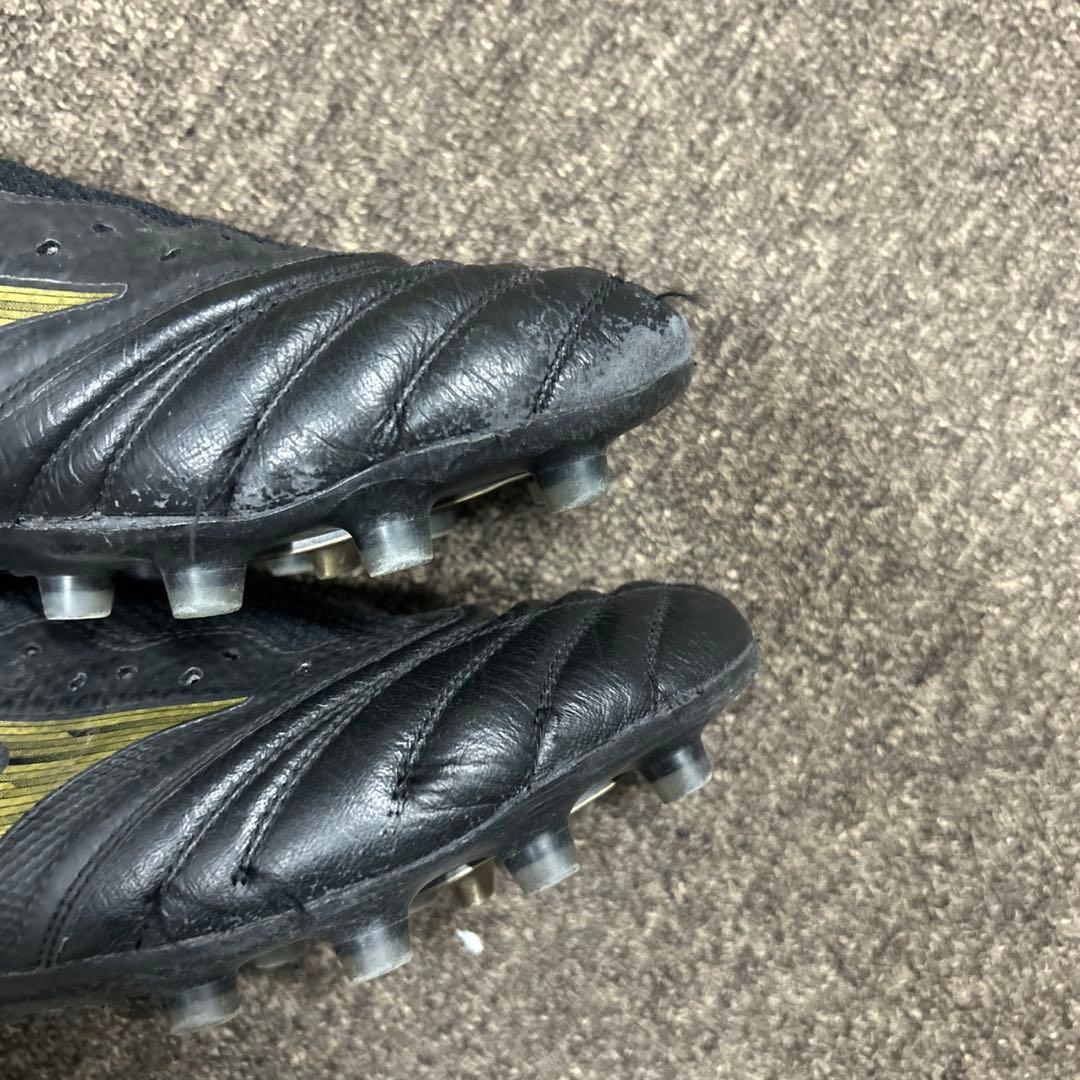 Mizuno サッカーシューズ ブラック/ゴールド