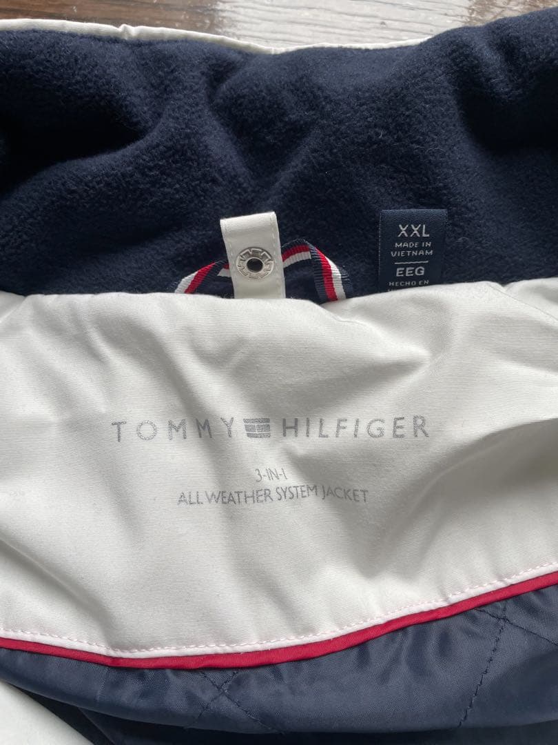 トミーヒルフィガーのナイロンジャケット　2XL