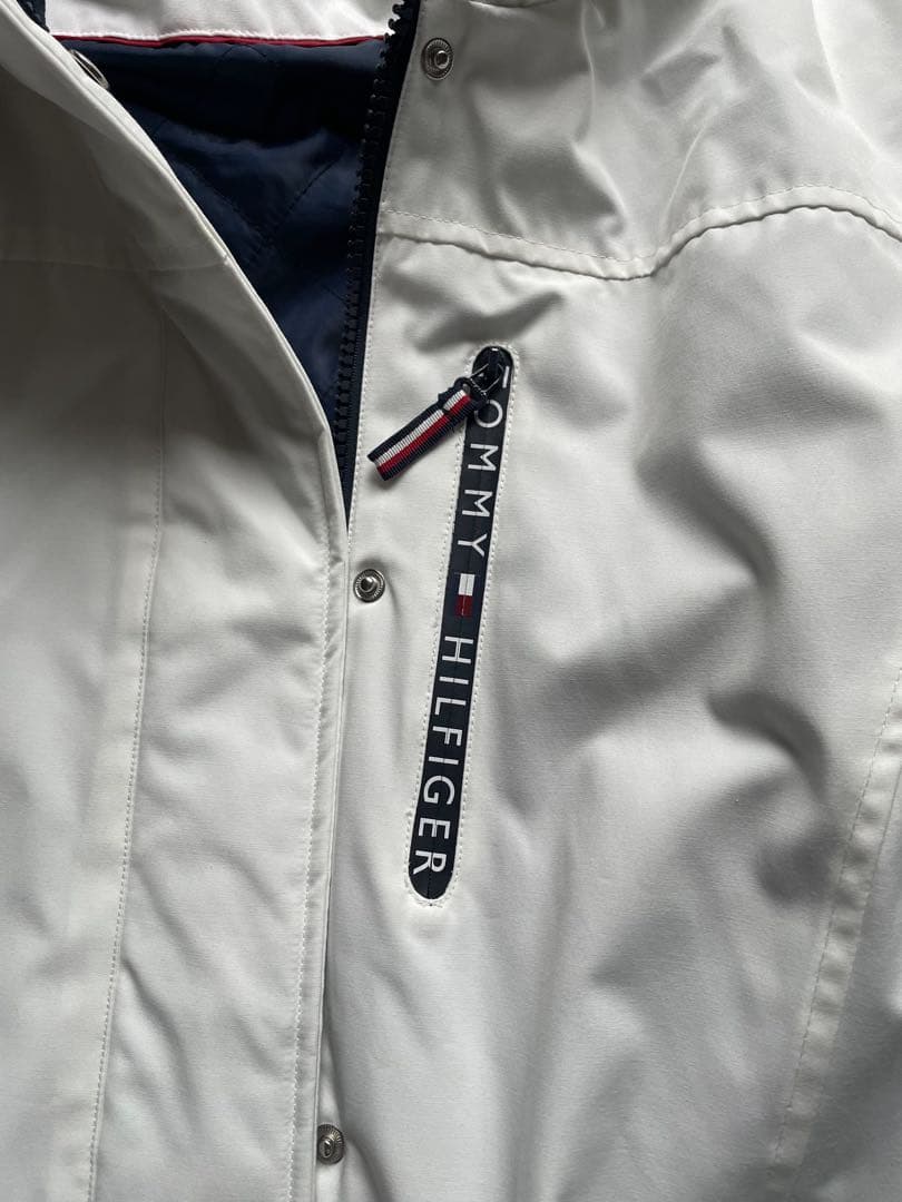 トミーヒルフィガーのナイロンジャケット　2XL