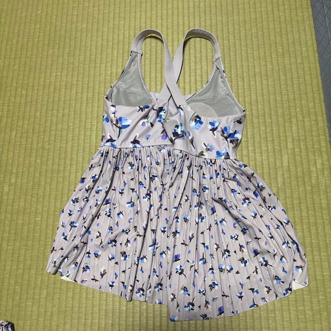 ローズプリントタンクトップ　ヨガウェア　LAVA SUKALA LL