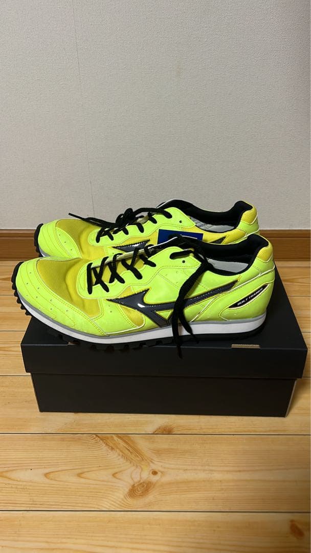 MIZUNO ミズノ ビルトトレーナー2 ランニングシューズ 蛍光イエロー
