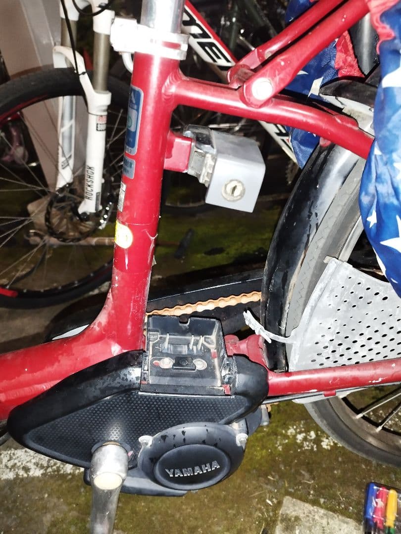 YAMAHA 赤 シティサイクル チャイルドシート付き