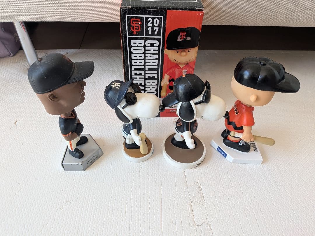スヌーピー　ボブルヘッド　ヤンキース　mlb ビンテージ　チャーリーブラウン