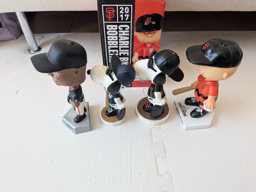 スヌーピー　ボブルヘッド　ヤンキース　mlb ビンテージ　チャーリーブラウン