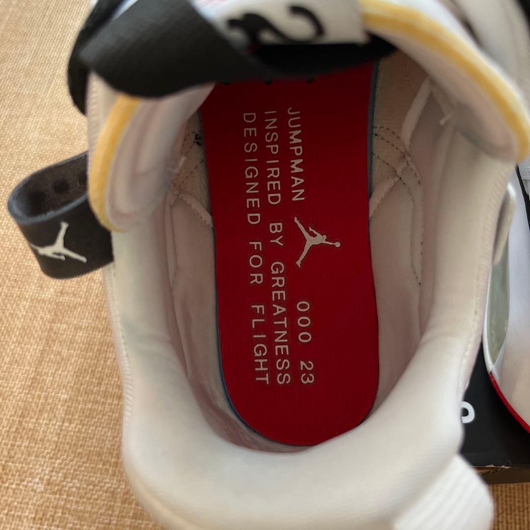 Nike ジョーダン　バスケットボールシューズ ホワイト/ブラック/レッド