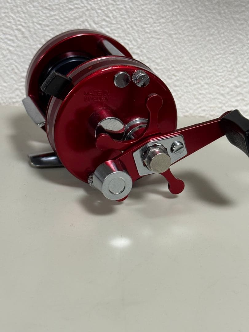 ABU2500C レッド　RED 赤　美品