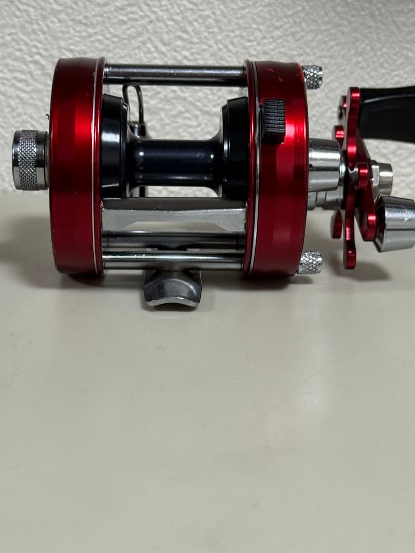 ABU2500C レッド　RED 赤　美品