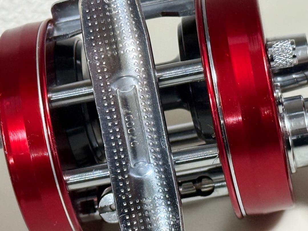 ABU2500C レッド　RED 赤　美品