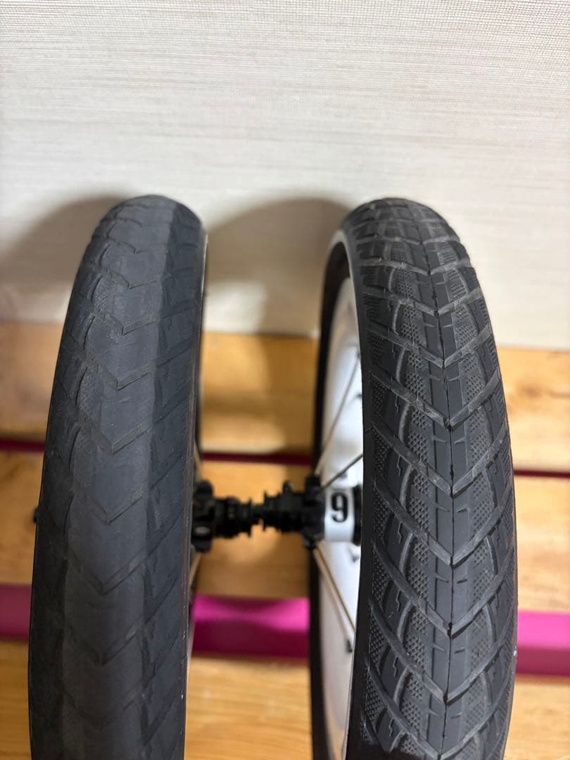 【中古】DATI 9 ホイール　カーボン　ランバイク　10本スポーク　現状