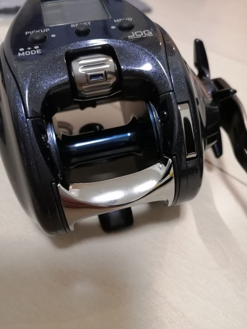 たかにー　[極美品] ダイワ　23 レオブリッツ 300J　 電動リール