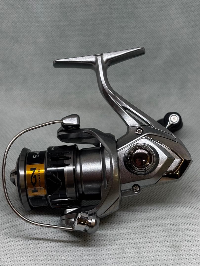 SHIMANO シマノ NASCI C2000S スピニングリール 箱付き