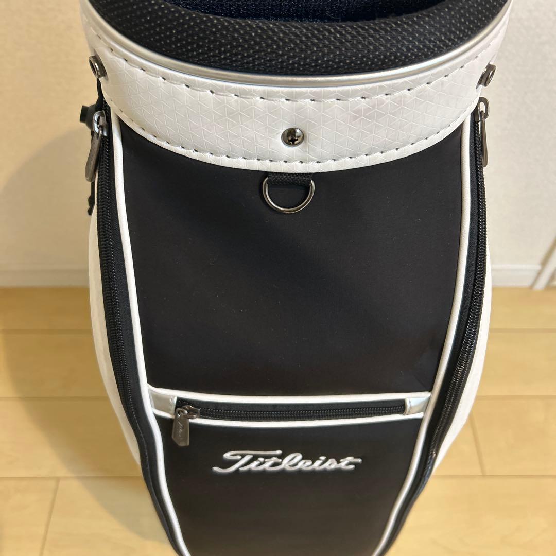 Titleist ゴルフバッグ・キャディバッグ　美品　タイトリスト　フード未使用
