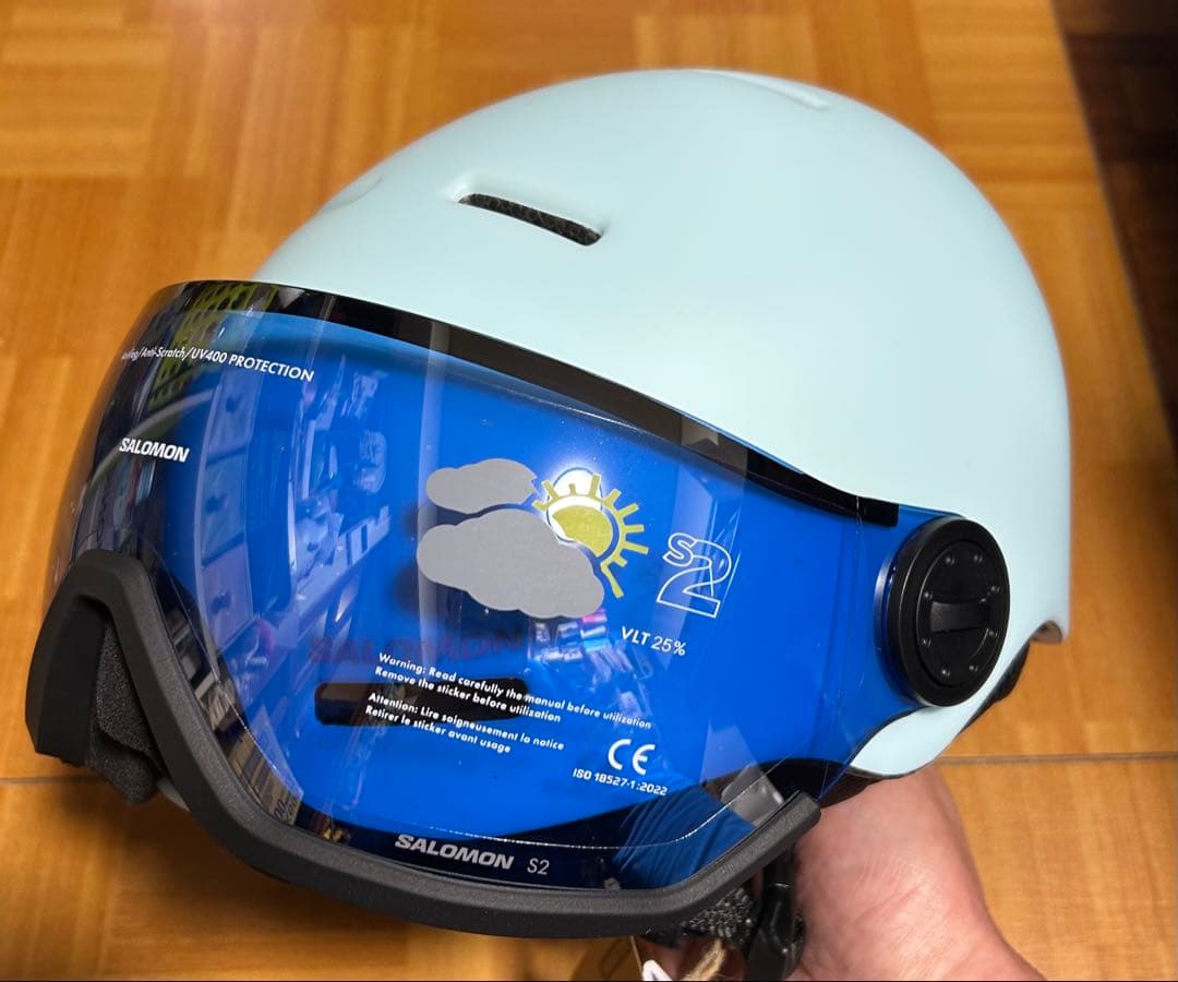 新品在庫処分SALOMON ORKAVISORAQUAバイザーヘルメット27%引
