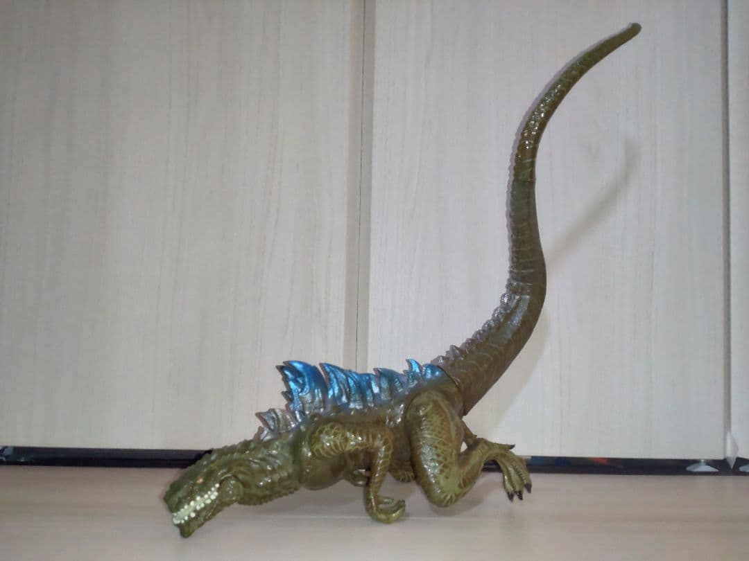 X-PLUS エクスプラス ゴジラ エメゴジ ローランド・エメリッヒ　ソフビ