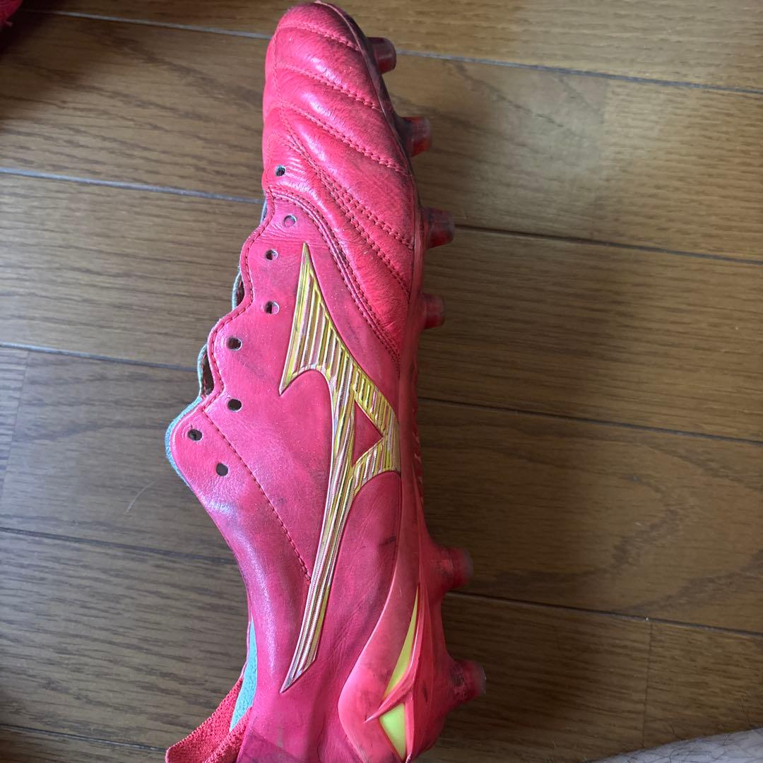Mizuno Morelia Neo サッカーシューズ レッド