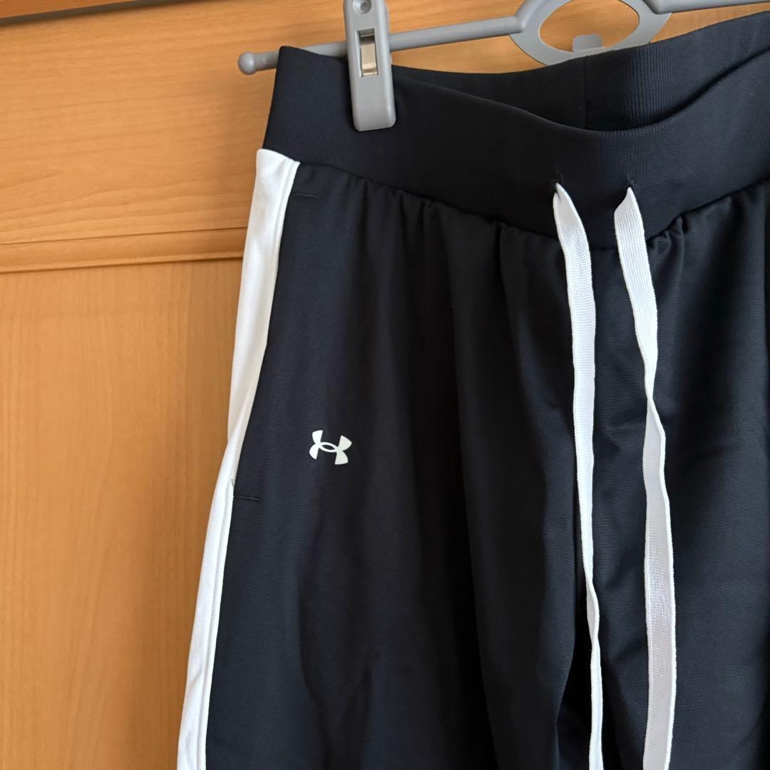限定値下げ!(新品タグ付き)UNDER ARMOR ジャージ上下セット