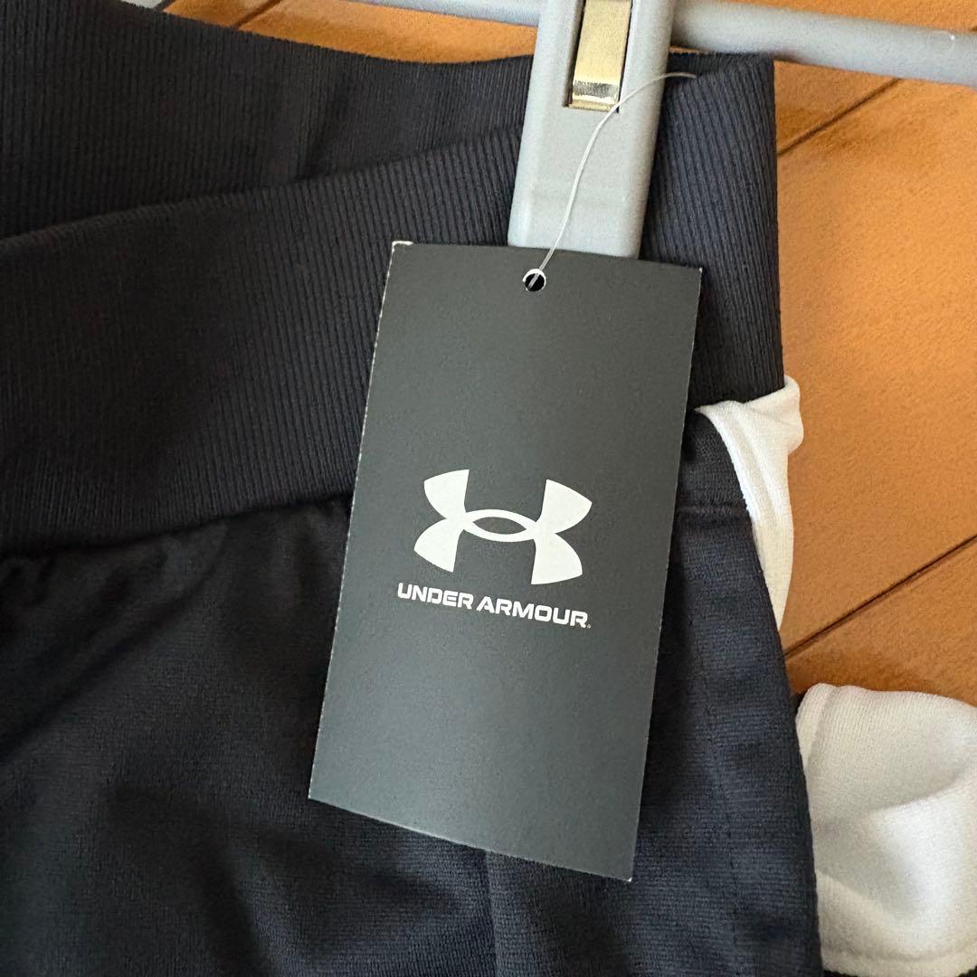 限定値下げ!(新品タグ付き)UNDER ARMOR ジャージ上下セット