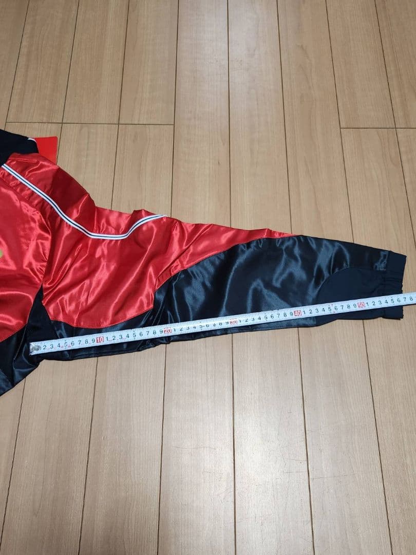 新品、タグ付き アンブロ ナイロン 上下セット Oサイズ