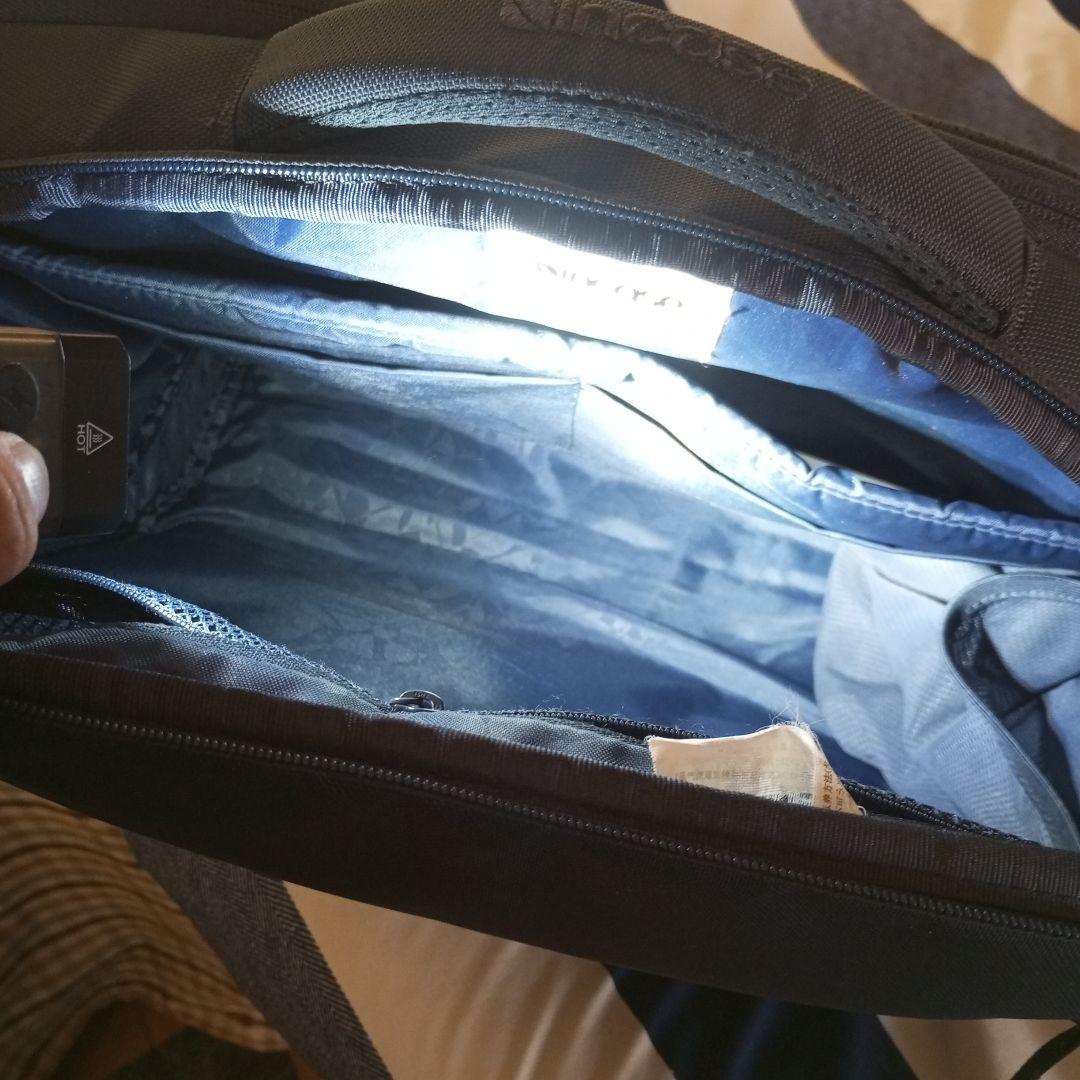 Model V10 LEDライト カラビナ付き