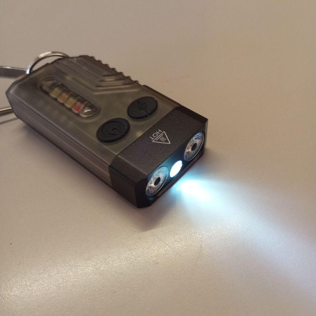 Model V10 LEDライト カラビナ付き