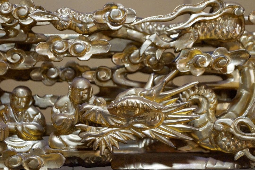 専用大正期 木製透かし彫り『龍羅漢図』金箔塗り 欄間飾り木彫欄間 仏壇飾