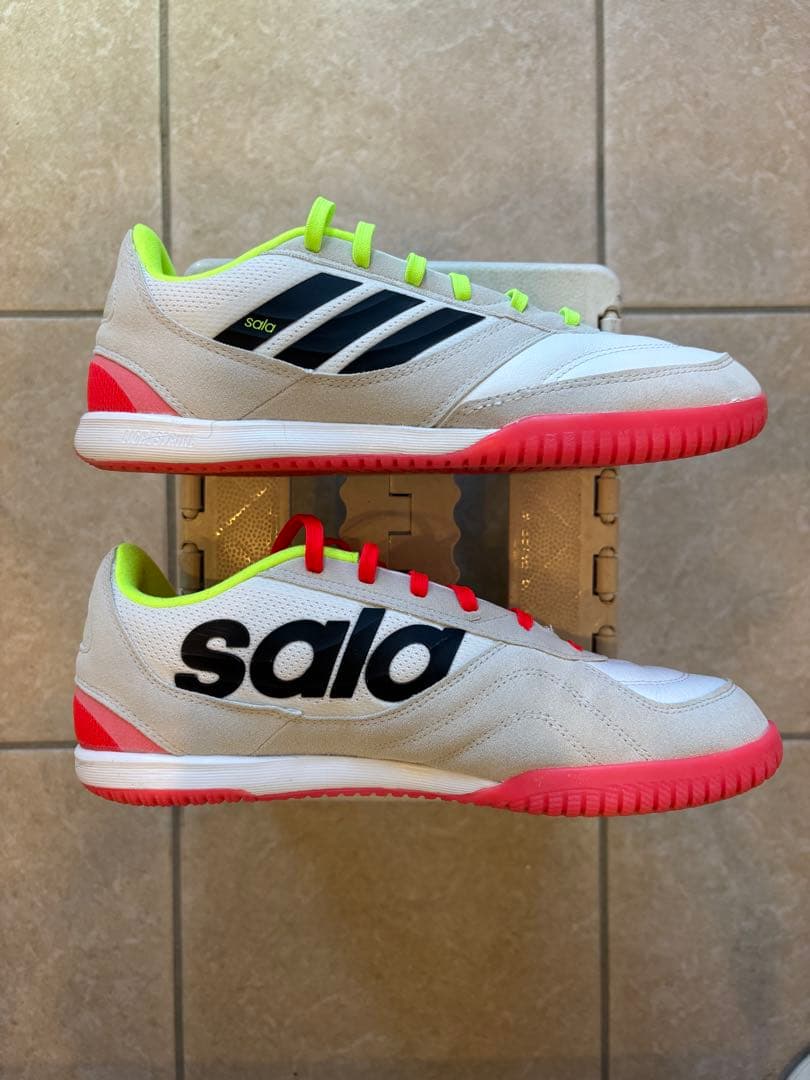 フットサルシューズ adidas IH7684