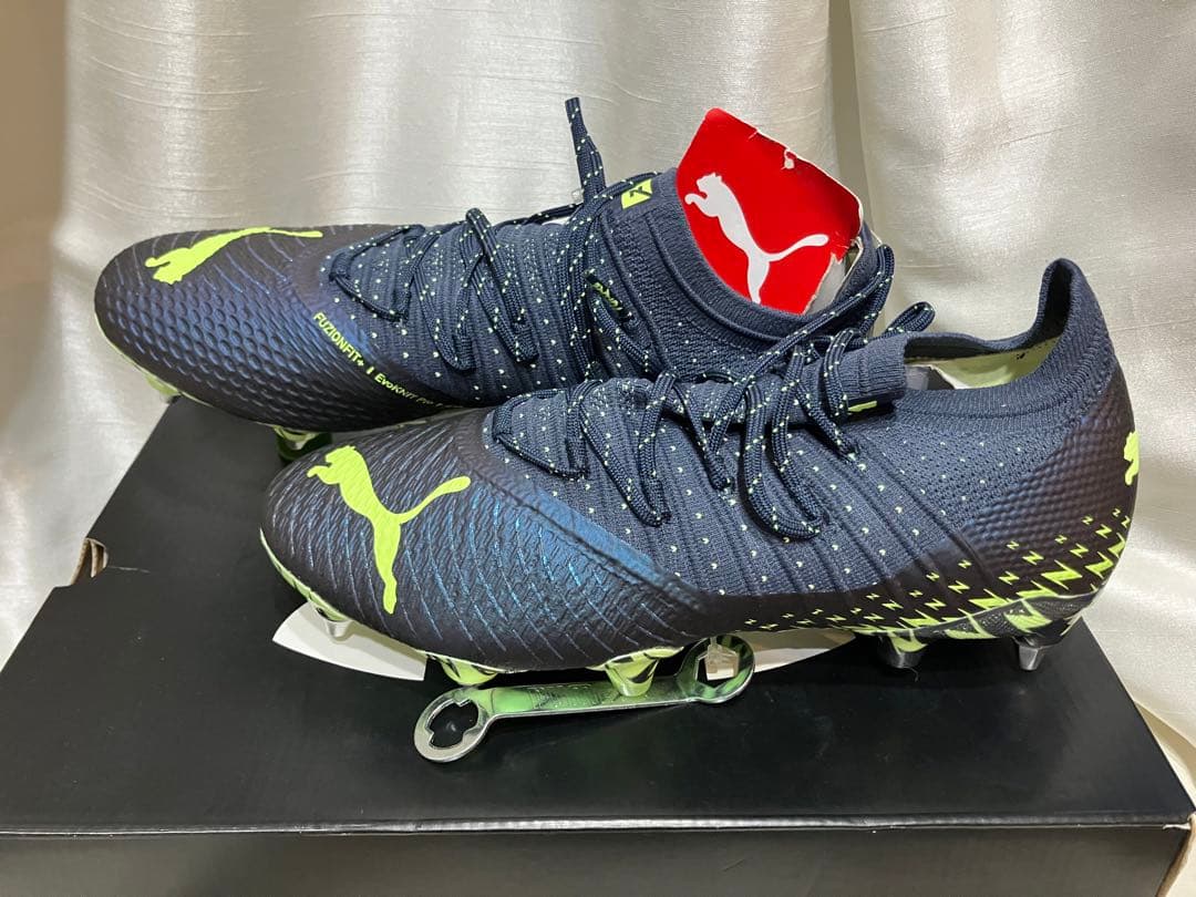 プーマ サッカー スパイク フューチャー Z 1.4 MXSG 26 シューズ