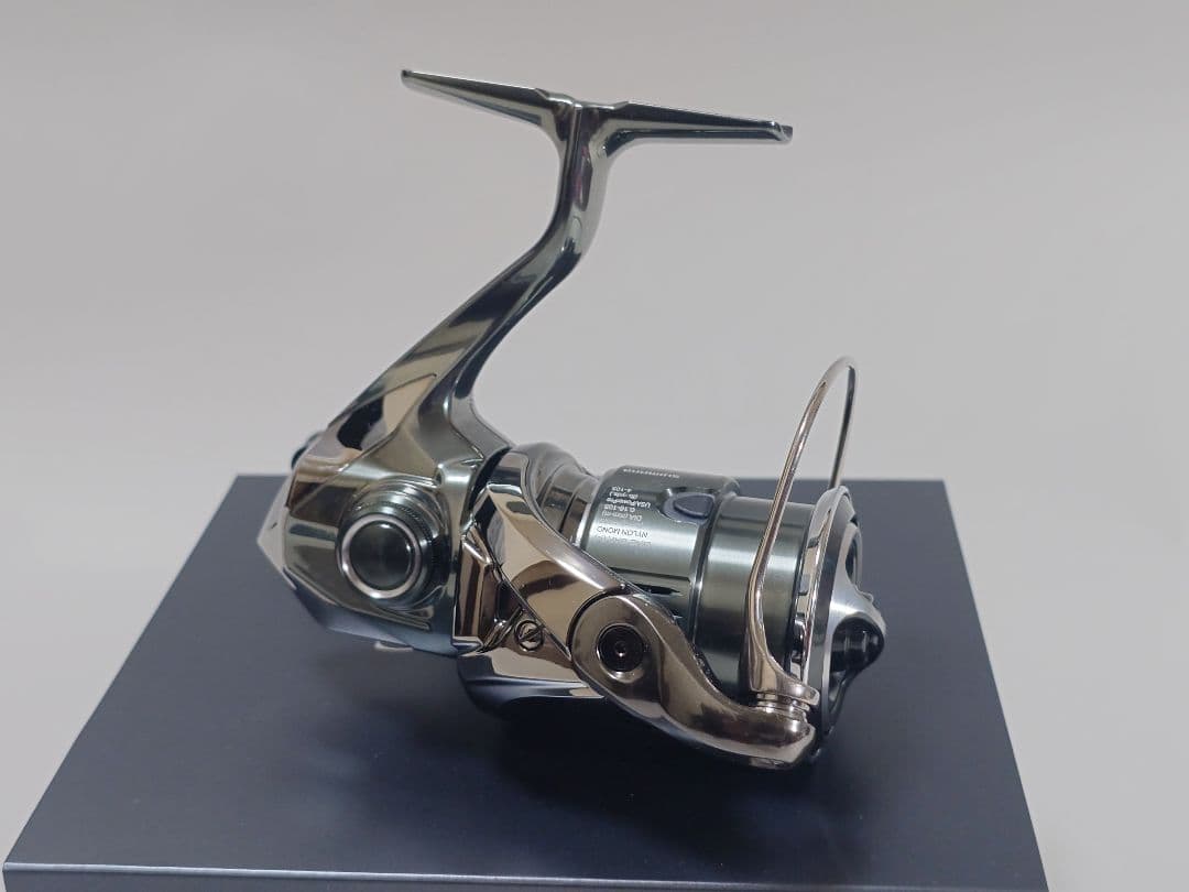 シマノ 22ステラC2000SHG ゴメクサスラインローラー&スタンド