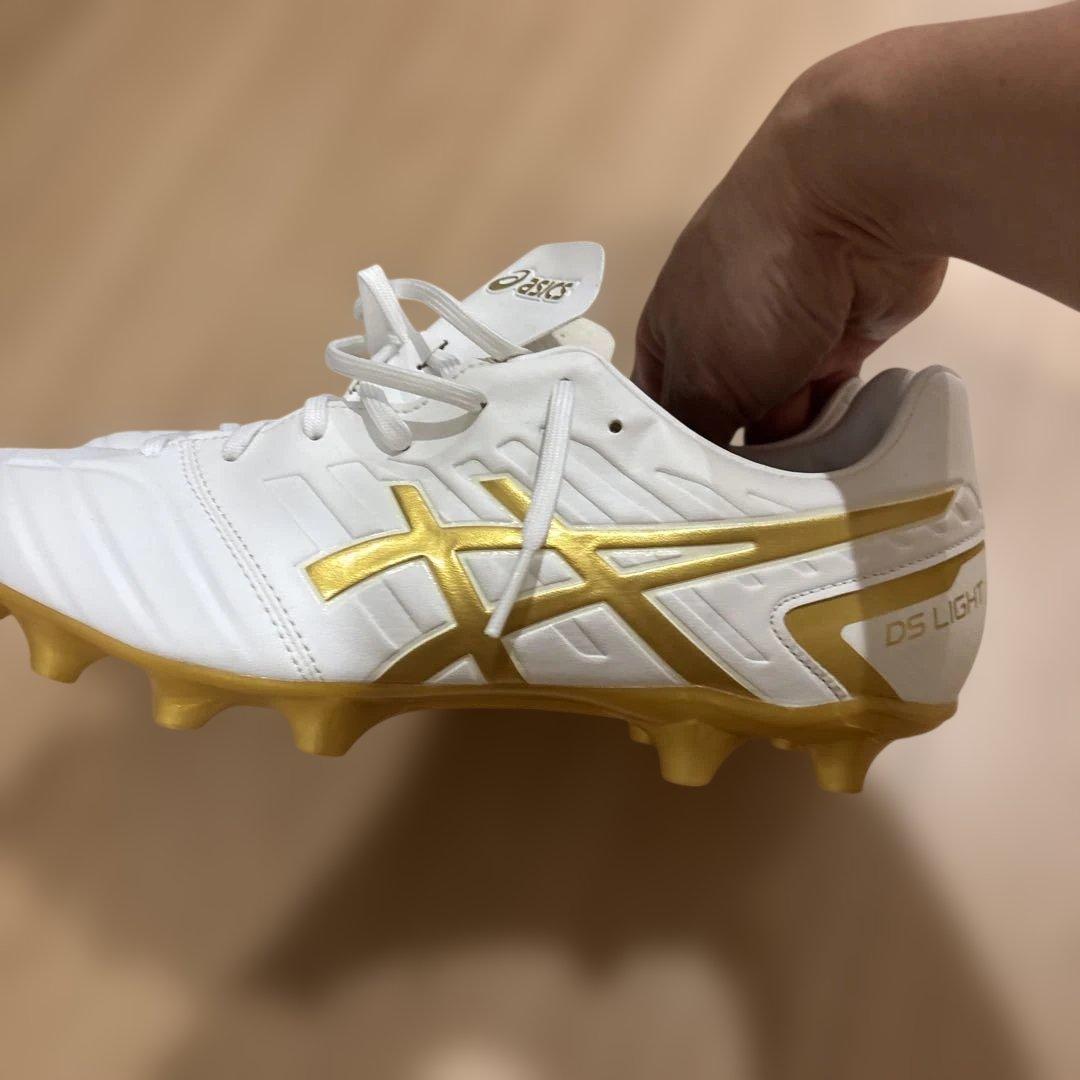 ASICS サッカーシューズ ホワイト/ゴールド 27.5cm