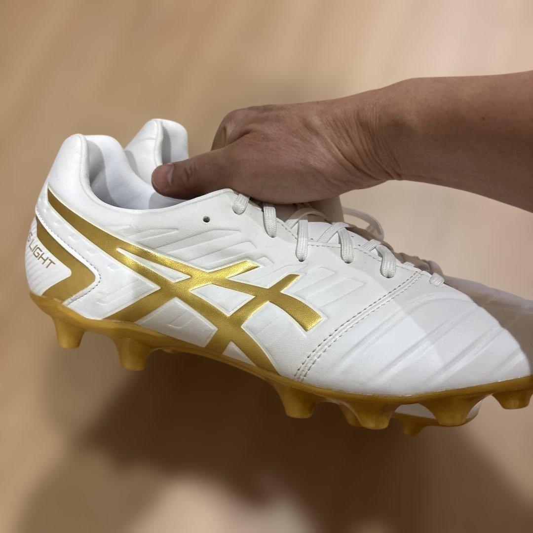 ASICS サッカーシューズ ホワイト/ゴールド 27.5cm