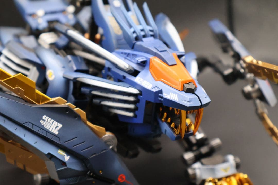 ゾイド　コトブキヤ　HMM ブレードライガー・フォルティス