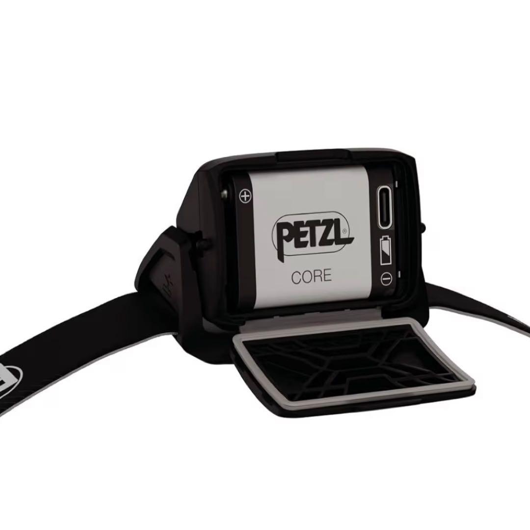 PETZL『最新モデル☆ヘッドランプ アクティックコア ブラック』625lm