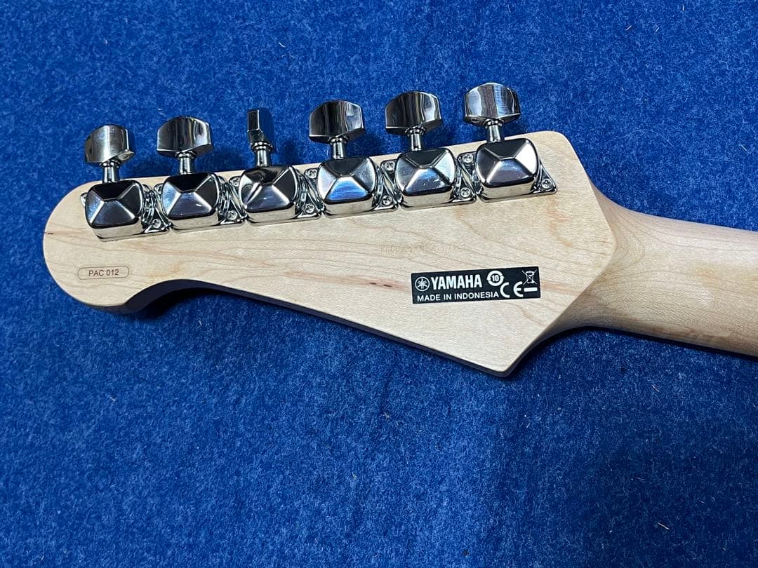 YAMAHA PACIFICA PAC012 付属品あり