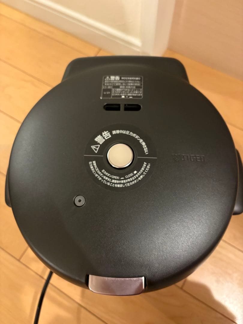 電気圧力鍋　タイガー　tiger タイガークックポット　炊飯器　ブラック　黒