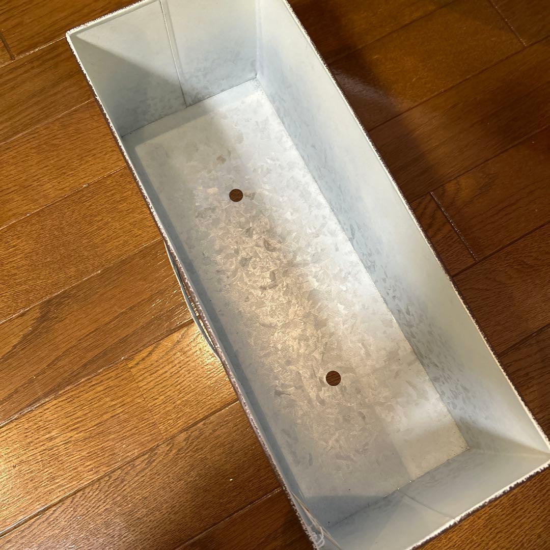 ご予約品　ハンドメイドリメイク　 マガジンラック たまごを抱いたうさぎさんとお花