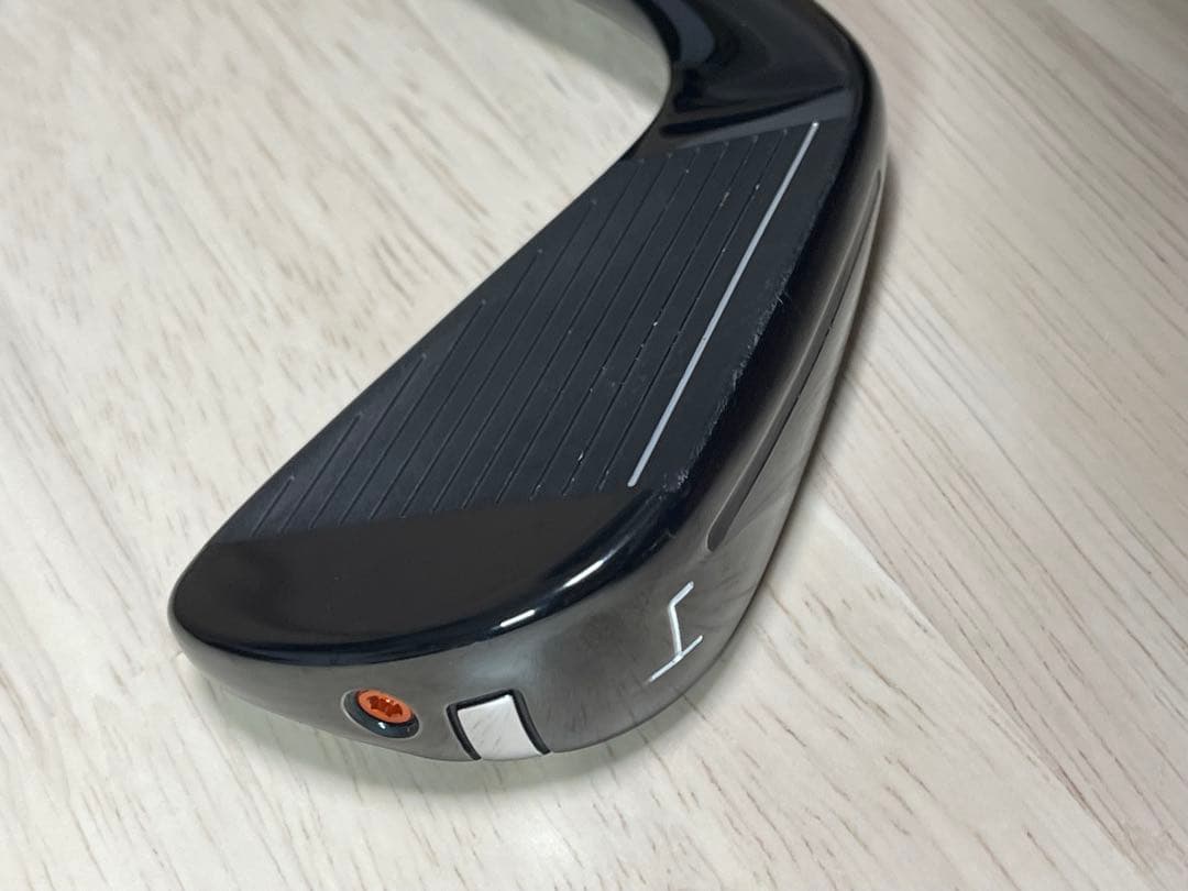 希少 US限定特別モデル P790 ブラック 4番アイアン DG105