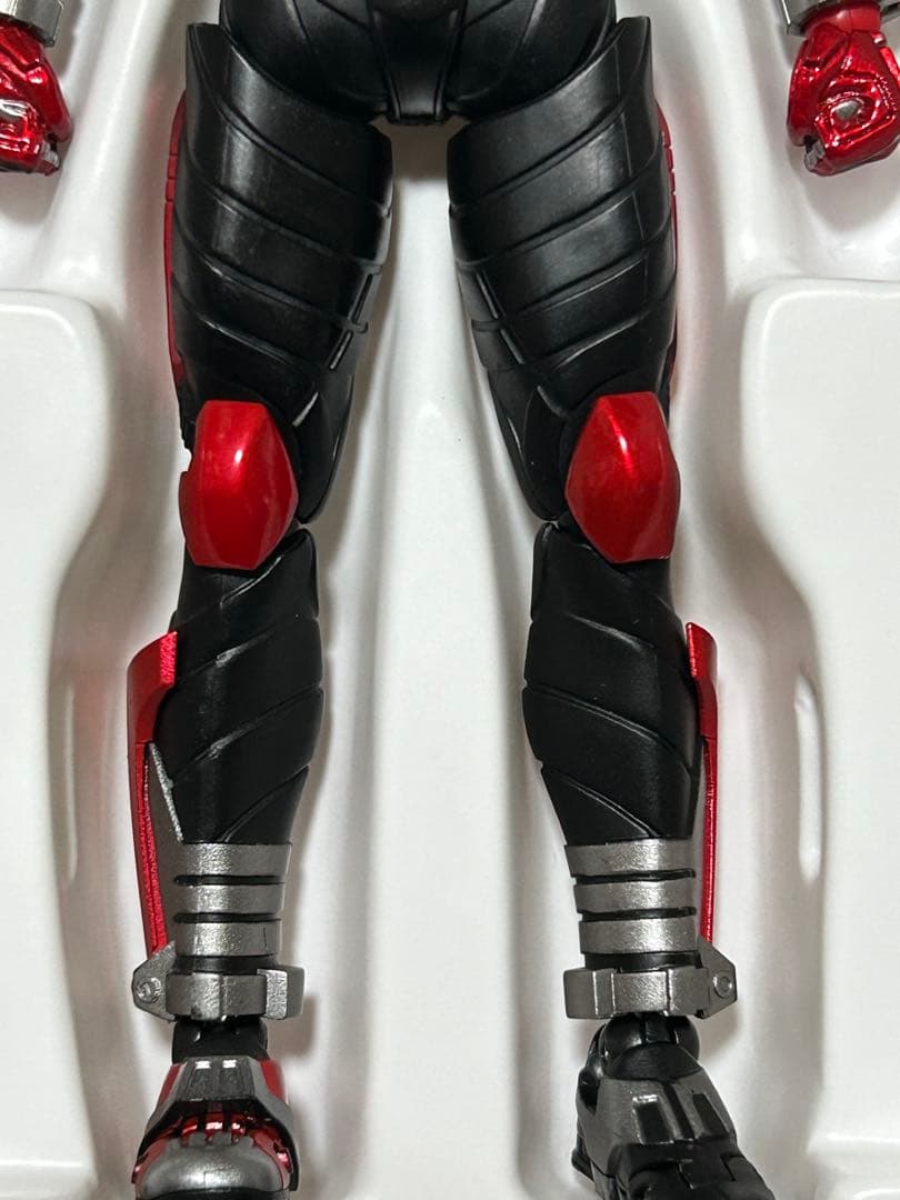 フィギュアーツ　真骨彫　仮面ライダーカブト ハイパーフォーム　10th Ver.