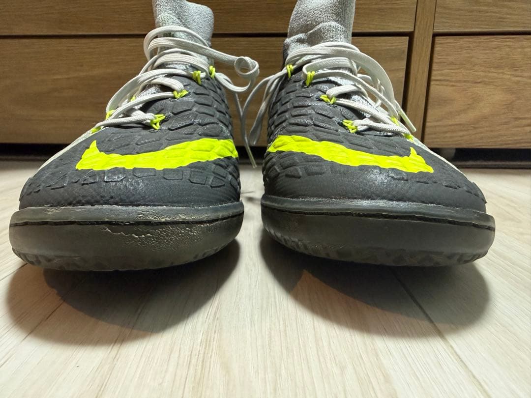 Nike フットサルシューズ　ハイパーヴェノム X プロキシモ II DF IC