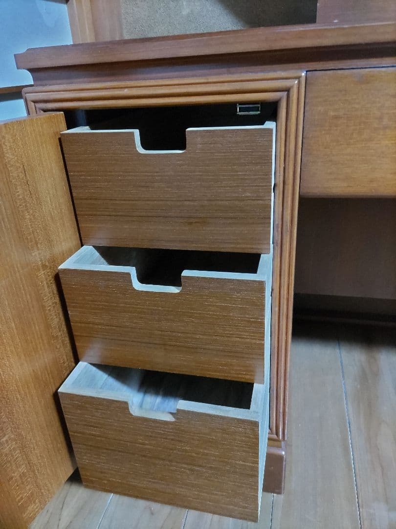 桐製ドレッサー