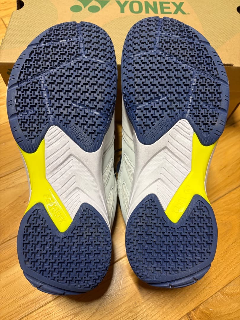 YONEX バドミントンシューズ パワークッションカスケードアクセル