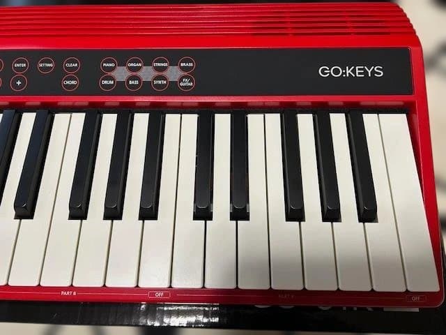 Roland GO:KEYS 赤 電子ピアノ 3回ほど使用しました。
