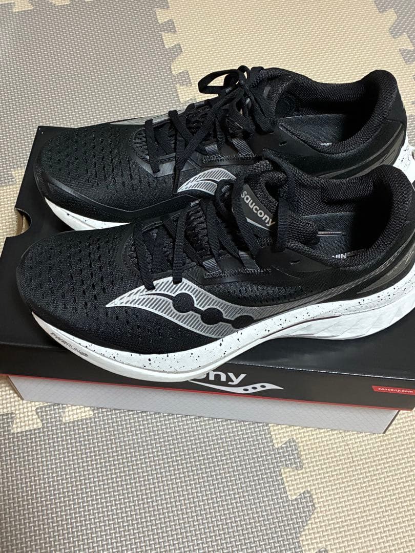 スパイク・シューズ Saucony Endorphin Speed4