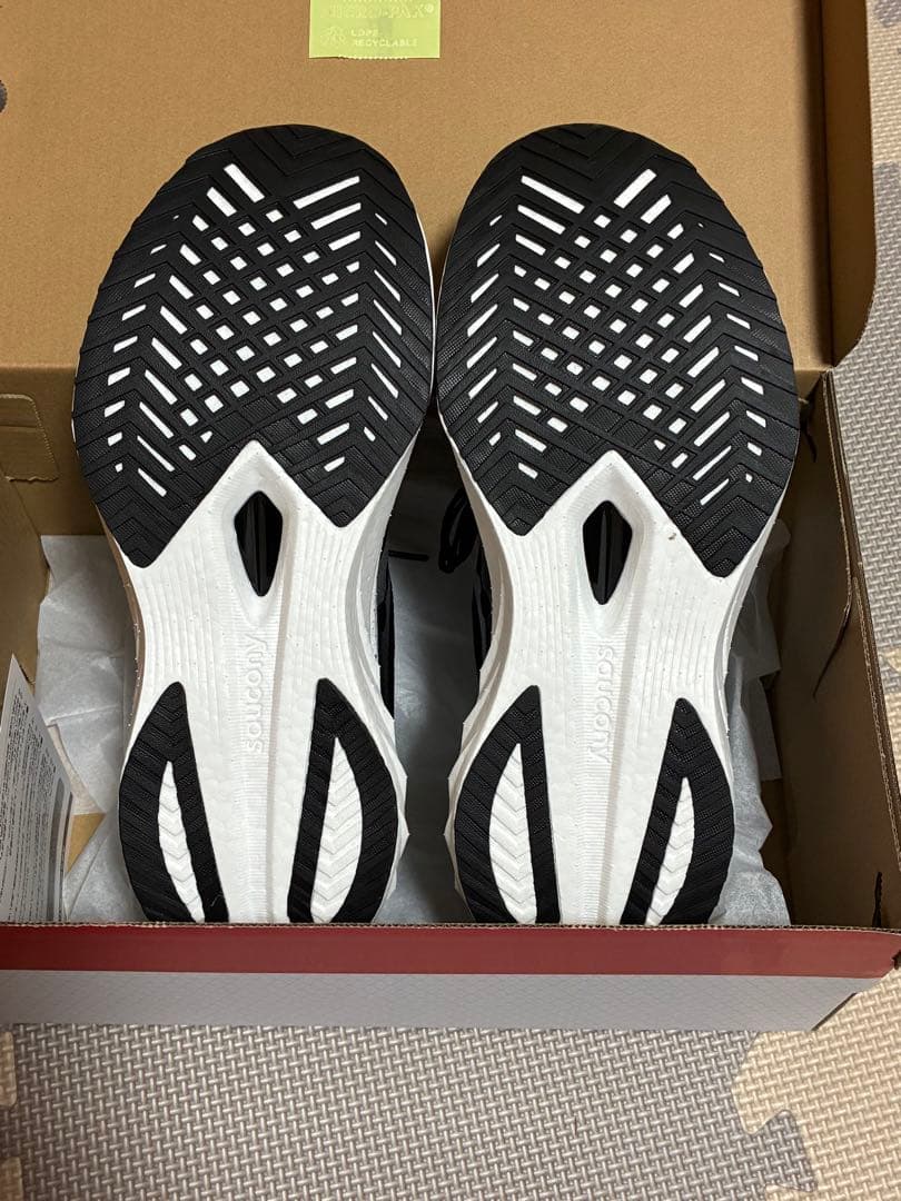 スパイク・シューズ Saucony Endorphin Speed4